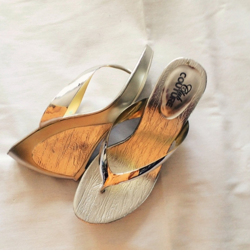 Shoe